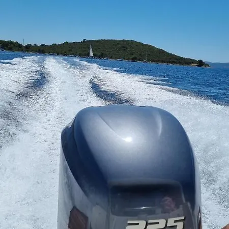 Ana * Zadar
