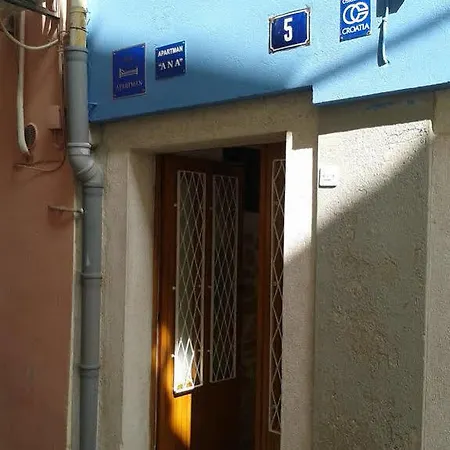 Ana Zadar