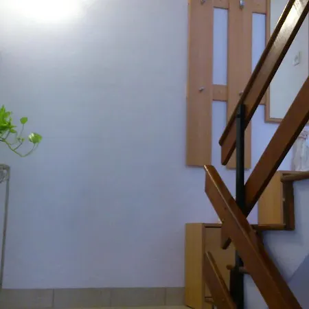 Ana Apartment *